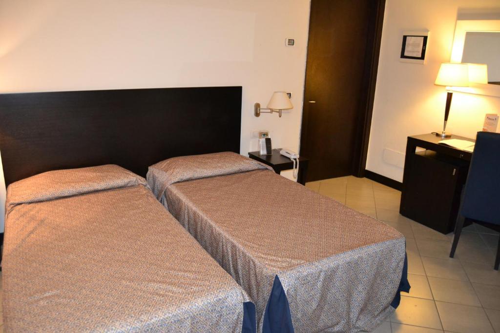 Hotel I' Fiorino Montelupo Fiorentino Phòng bức ảnh